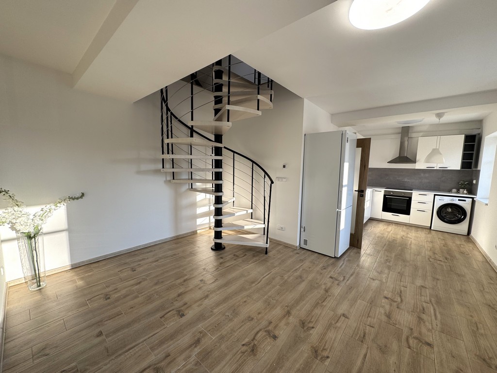 NABÍDKA PRONÁJMU NOVOSTAVBY MEZONETOVÉHO BYTU 3+KK (64,49 M²) SE DVĚMA PARKOVACÍMI STÁNÍMI, ROSTĚNICE U VYŠKOVA