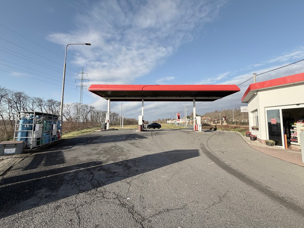PRODEJ ZAVEDENÉ, FUNGUJÍCÍ ČERPACÍ STANICE PHM, V OBCI KLY-DOLNÍ VINICE, OKRES MĚLNÍK