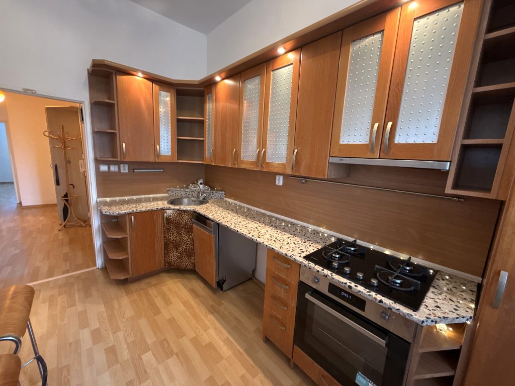 NABÍDKA PRONÁJMU PĚKNÉHO BYTU 3+1 O CP CCA 81,10 M2 S BALKÓNEM, BRNO – STŘED