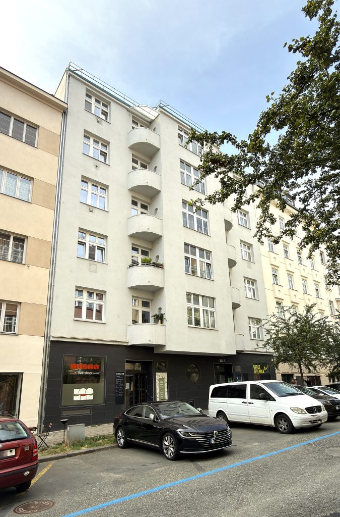 PRODEJ PROSTORNÉHO BYTU OV 2+1 S BALKONEM A SKLEPEM NA ULICI GORKÉHO V CENTRU BRNA